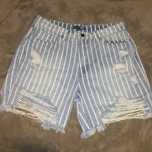 High waist distressed shorts